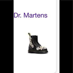 Searching for 1460 Pascal Flower Dr Martens!